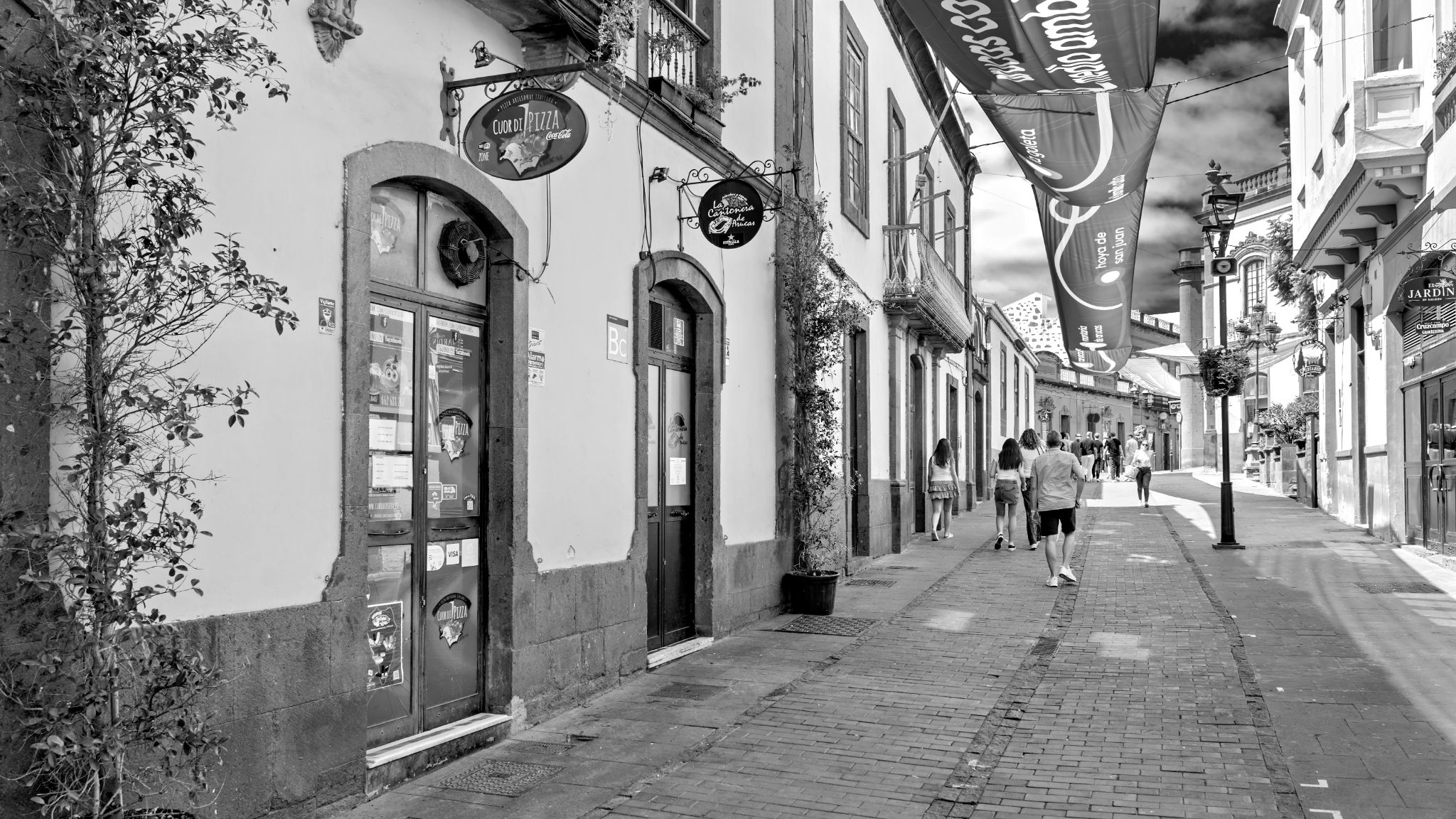 September 2023: Straßenzug in Arucas, Gran Canaria